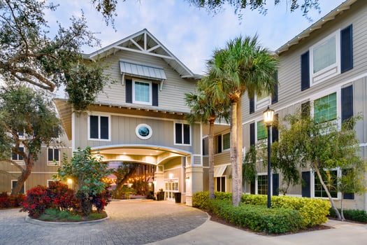 Hampton Inn - DABNSHX-Exterior-Dusk