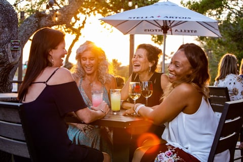 Ladies_Happy_Hour_Norwoods_Original_SbpT_LlFx03x05QJGfqBwfs18q0ABlZBh_rgb_l