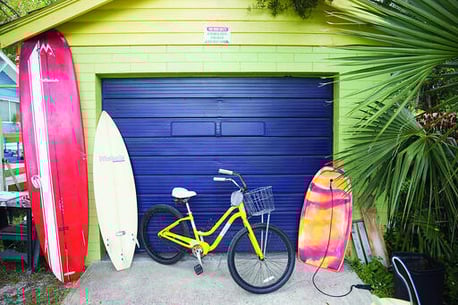 Nichols_Surf_cmyk_s-1