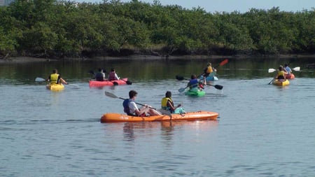 MDC_Kayak_SNfSxbEaKdIBtBcPRzOSObt18q0ABlZBh-1